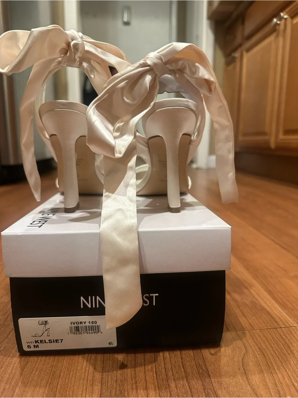 Nine West elegant cream